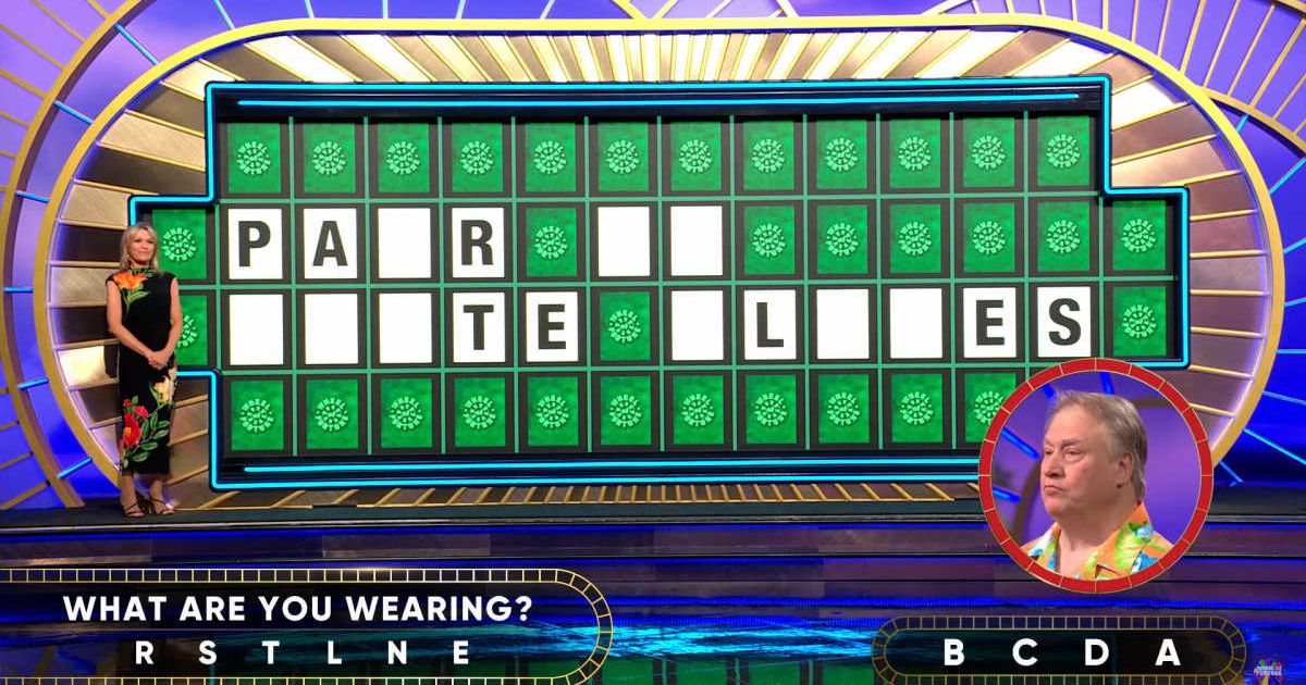 Screenshot of Vanna White and Bill from an episode of 'Wheel of Fortune' (Image Source: YouTube | Wheel of Fortune)