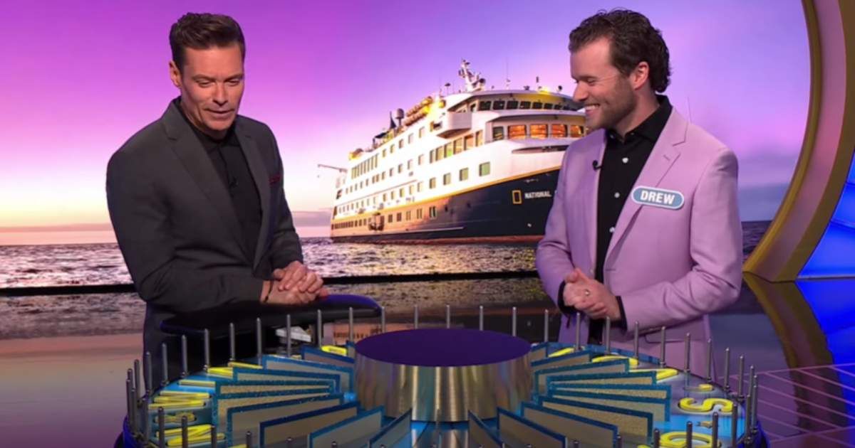 Host Ryan Seacrest (L) and contestant Drew Goldfarb on the sets of 'Wheel of Fortune' (Cover Image Source: YouTube | Wheel of Fortune)