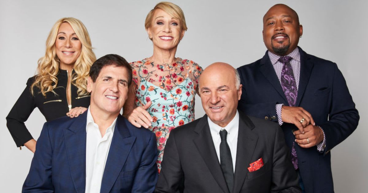Daymond John, Barbara Corcoran, Mark Cuban, Lori Greiner and Kevin O'Leary attend the Tribeca Talks Panel 2018 NYC. (Cover Image Source: Getty Images | Photo by Dia Dipasupil)