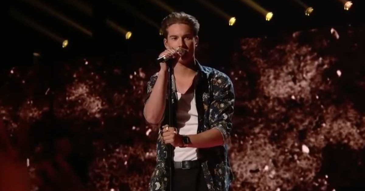 Screenshot of Cameron Whitcomb from an episode of 'American Idol' (Image Source: YouTube | American Idol)