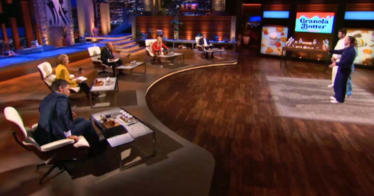 Screenshot of Mark Cuban, Lori Greiner, Barbara Corcoran, Kevin O'Leary, and Daniel Lubetzky with Oat Haus founders during an episode of 'Shark Tank' (Cover Image Source: YouTube | Sony Pictures Television)