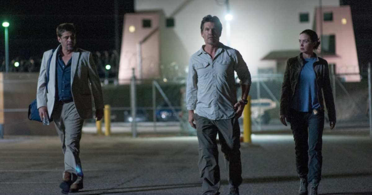 Josh Brolin, Benicio Del Toro, and Emily Blunt in a production still from 'Sicario' (2015) (Cover Image Source: Lionsgate | Photo by  Richard Foreman, Jr)
