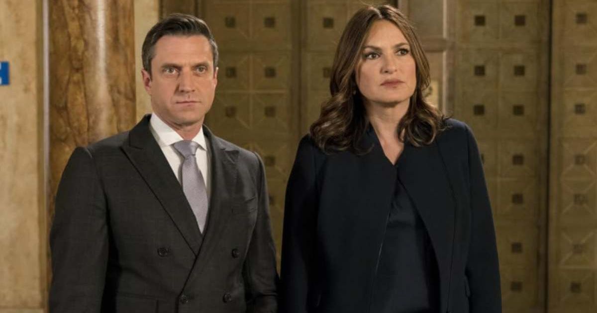 Raúl Esparza and Mariska Hargitay in a still from 'Law & Order: Special Victims Unit' (Image Source: NBC | Photo by David Giesbrech)