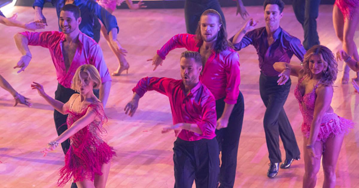 'Dancing with the Stars' celebrates the milestone 500th episode for a night full of dazzling moves and star-studded moments (Cover Image Source: Getty Images | Photo by Joshua Sammer)