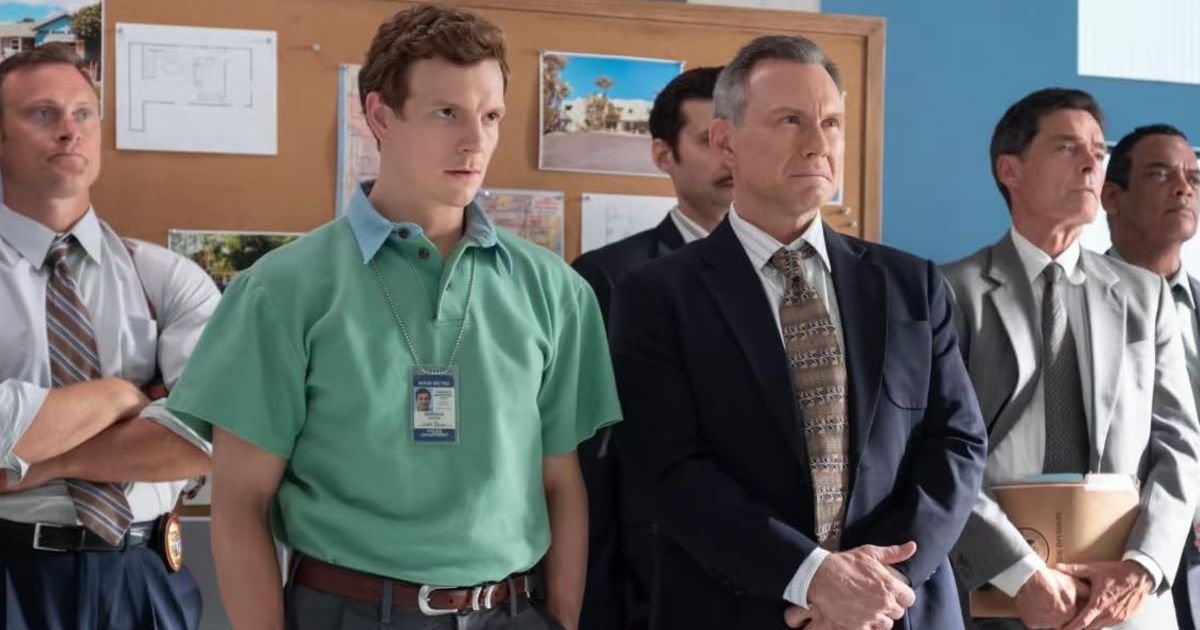 Christian Slater and Patrick Gibson in a production still from 'Dexter: Original Sin' (Cover Image Source: Showtime | Dexter: Original Sin)