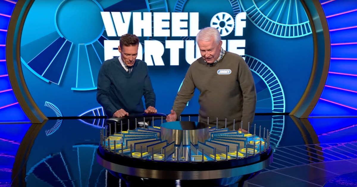 Screenshot of Ryan Seacrest and contestant Jimmy Alexander on 'Wheel of Fortune' (Cover Image Source: YouTube | Wheel of Fortune)