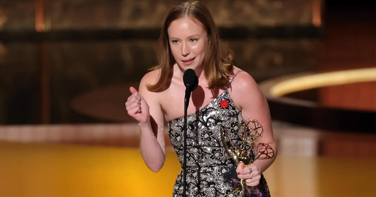 Hannah Einbinder accepts the Outstanding Supporting Actress in a Comedy Series award for 'Hacks' during the 77th Primetime Emmy Awards at Peacock Theater in LA, CA (Cover Image Source: Getty Images | Photo by Kevin Winter)