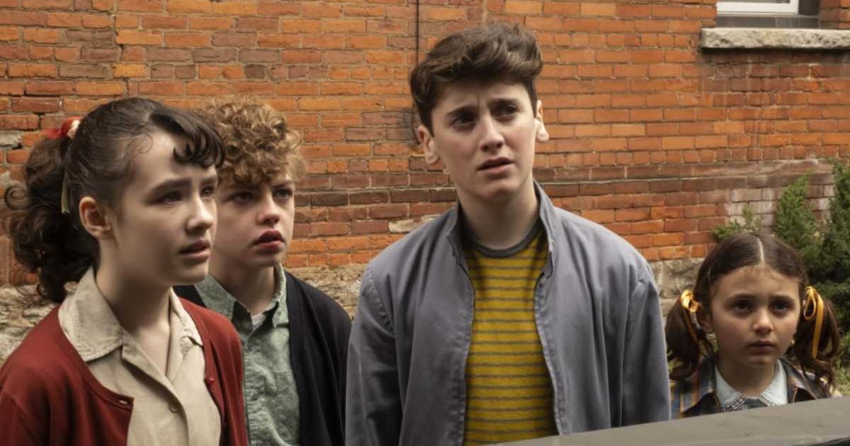 Clara Stack, Jack Molloy Legault, Matilda Legault, Boone Storm, and Hunter Storm Baker in a still from 'It: Welcome to Derry' (Cover Image Source: HBO | Photo by Brooke Palmer)