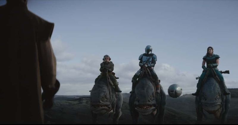 Kuiil (Nick Nolte), the Mandalorian (Pedro Pascal) and Cara Dune (Gina Carano) return to Navarro (screengrab)