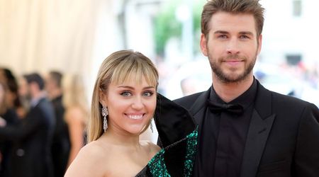 Miley Cyrus wishes Merry Christmas with 'dysfunctional family' pic amid divorce settlement with Liam Hemsworth