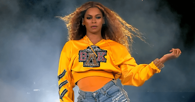 Beyonce matches patterned bikinis with children, kisses Jay-Z in 'Bey cap' video of 2019's top moments