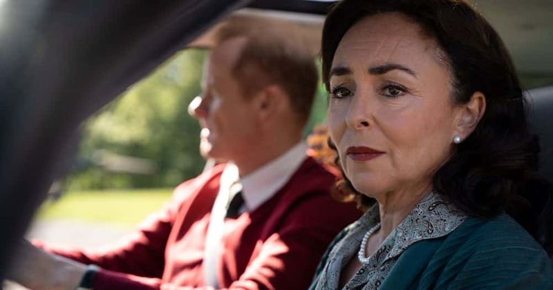 From left, Alistair Petrie and Samantha Spiro in 'Sex Education' (Netflix)