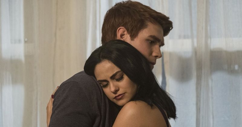 'Riverdale' Season 4: Varchie storyline feels overshadowed by the flashforward, here's why