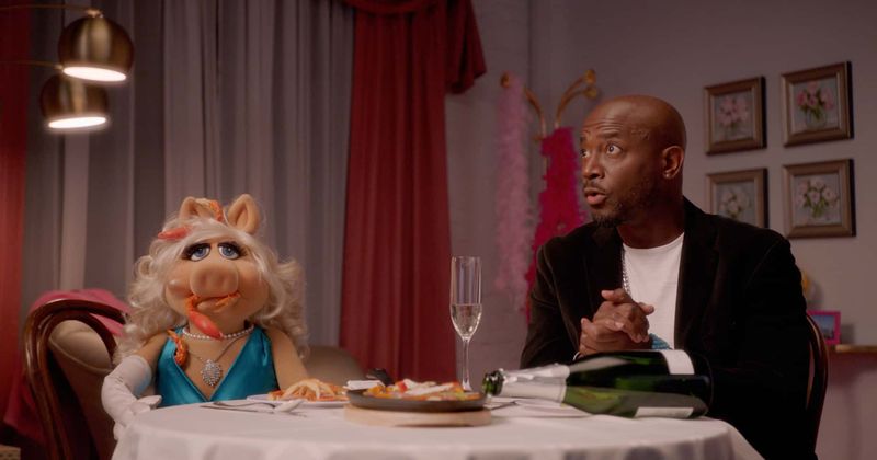 Still from 'Muppets Now' (Disney+)