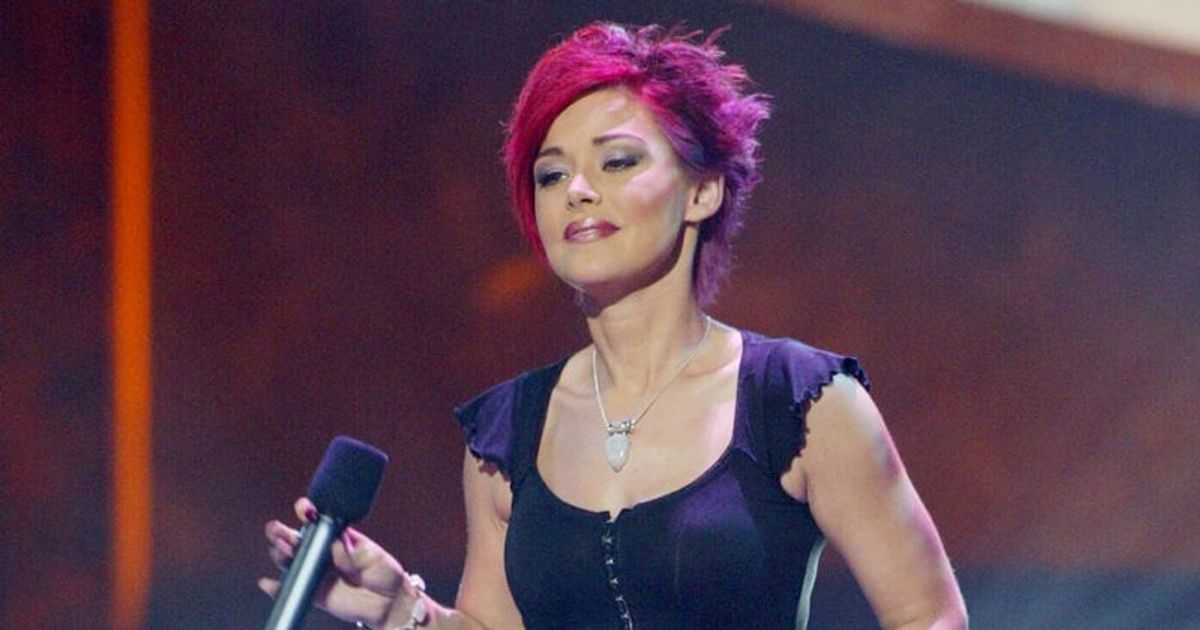 'American Idol' star Nikki McKibbin dies at 42 from brain aneurysm, fans say she will 'sing forever in our hearts'