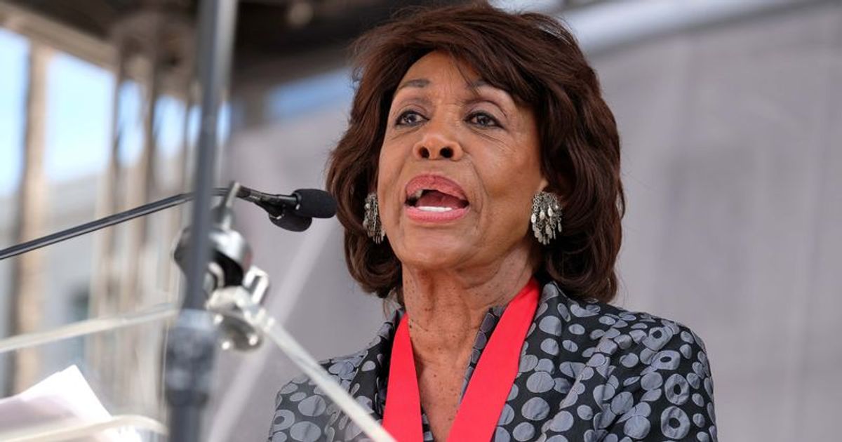 Maxine Waters speaks at the Annual Women's March in LA (Getty Images)