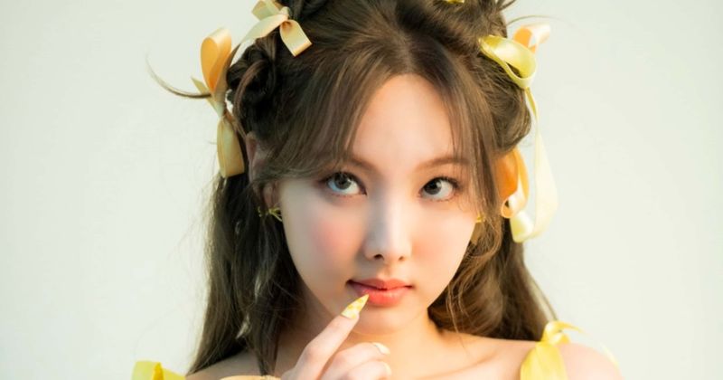 Who is Nayeon's stalker Josh? Worried TWICE fans say 'Protect Nayeon' as 'sasaeng' announces he's in South Korea