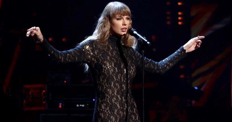 Is Taylor Swift performing at 2023 Super Bowl Halftime show? Swifties excited after NFL's 'midnight' announcement
