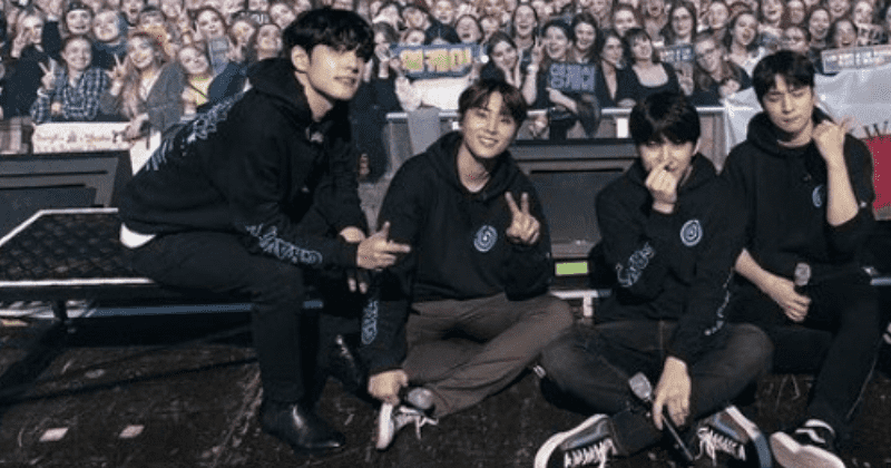 Did DAY6 break the 7-YEAR CURSE? K-pop boy band members renew contracts with JYP Entertainment