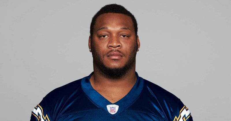 How did Adrian Dingle die? NFL star who played for San Diego Chargers for five seasons dead at 45