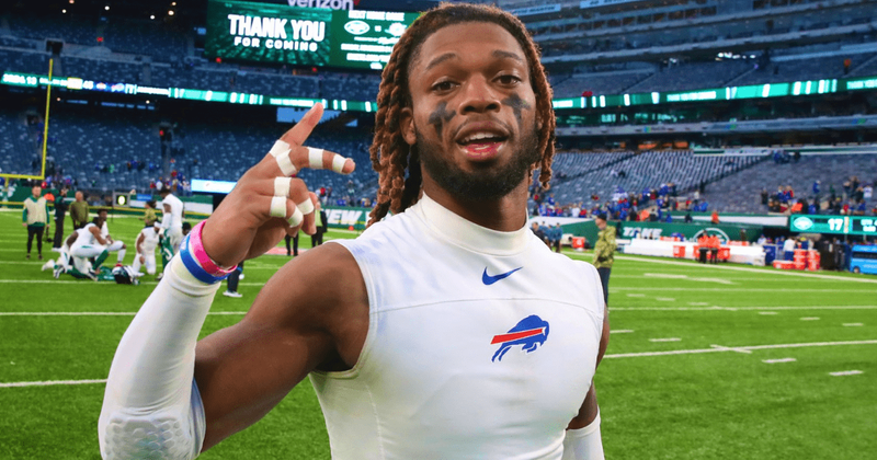 'Hope he pulls through': Prayers pour in for Damar Hamlin as Bengals and Bills fans hold vigil at hospital