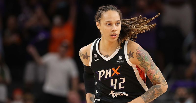 ‘Did she ask to be paid in weed?’: Brittney Griner brutally trolled as she signs one-year deal with Phoenix Mercury