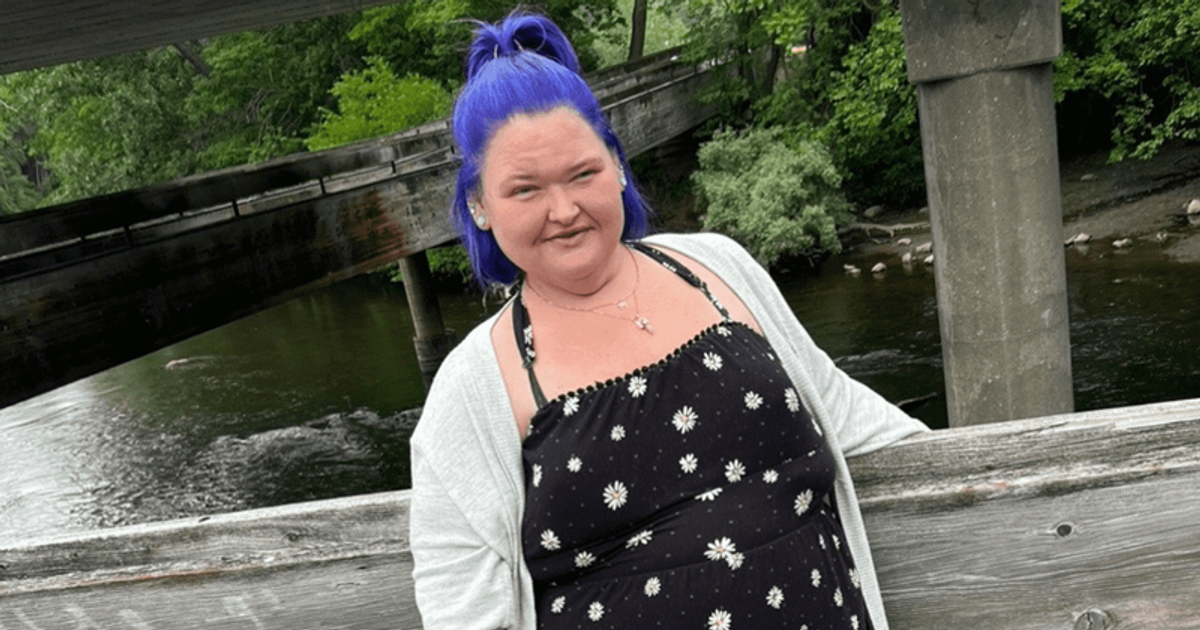 Amy Slaton showed off her drastic weight loss transformation in a series of selfies (TikTok/@amyhalterman87)