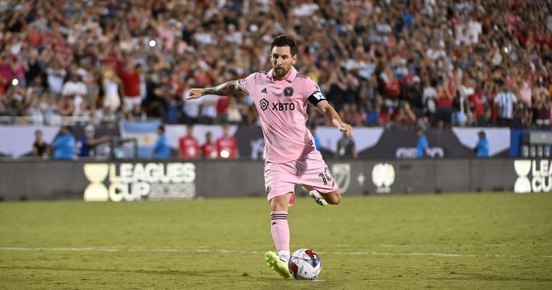 Is Lionel Messi a cheat? Trolls slam soccer superstar over free kick 'move'