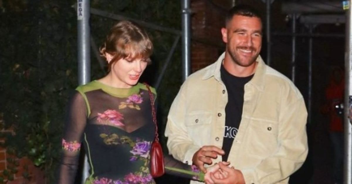 Taylor Swift and Travis Kelce made surprise appearances on 'Saturday Night Live' (Instagram/@voguemagazine)