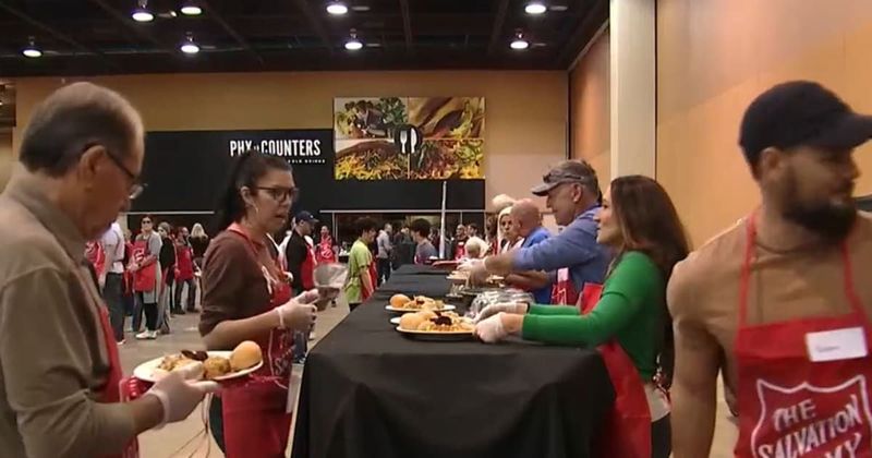 Salvation Army ensures 5000 meals reach Phoenix families and those in need this Thanksgiving