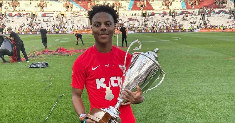 IShowSpeed becomes perplexed after getting unexpectedly 'logged out' of Fortnite: 'Did I get banned'