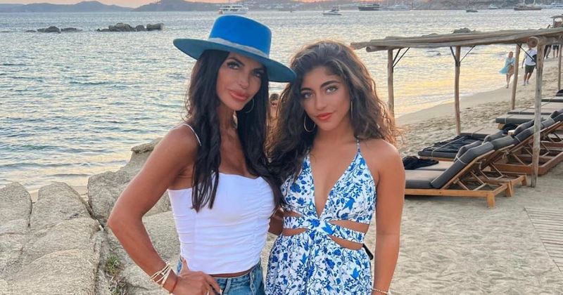 'RHONJ' star Teresa Giudice and daughter Milania's 'ridiculous' holiday outfits irk Internet