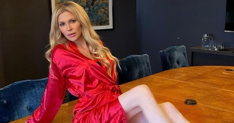 Internet fails to recognize ‘RHOBH’ alum Brandi Glanville as she shares selfie on Christmas