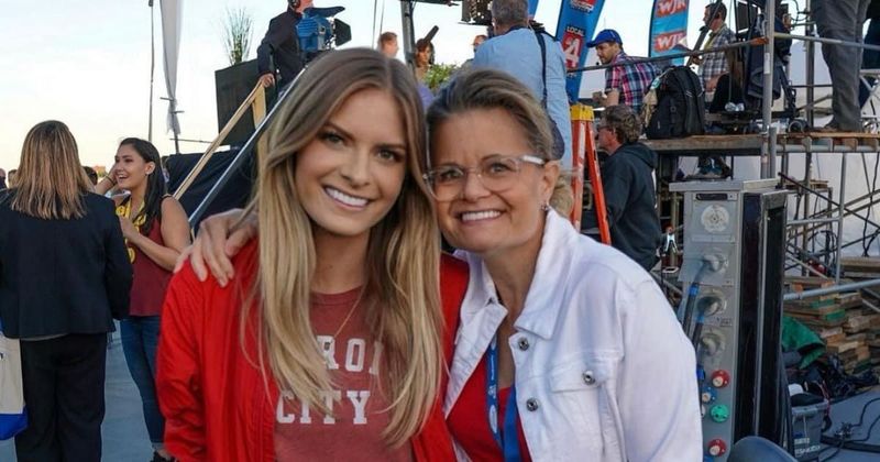 How did Janis Duski die? 'The Voice' star Lauren Duski's mother found dead in car with gunshot wound