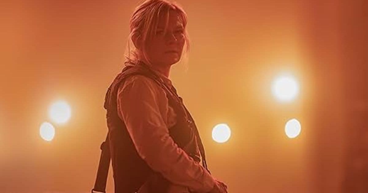 Kirsten Dunst in a still from 'Civil War' (2024)