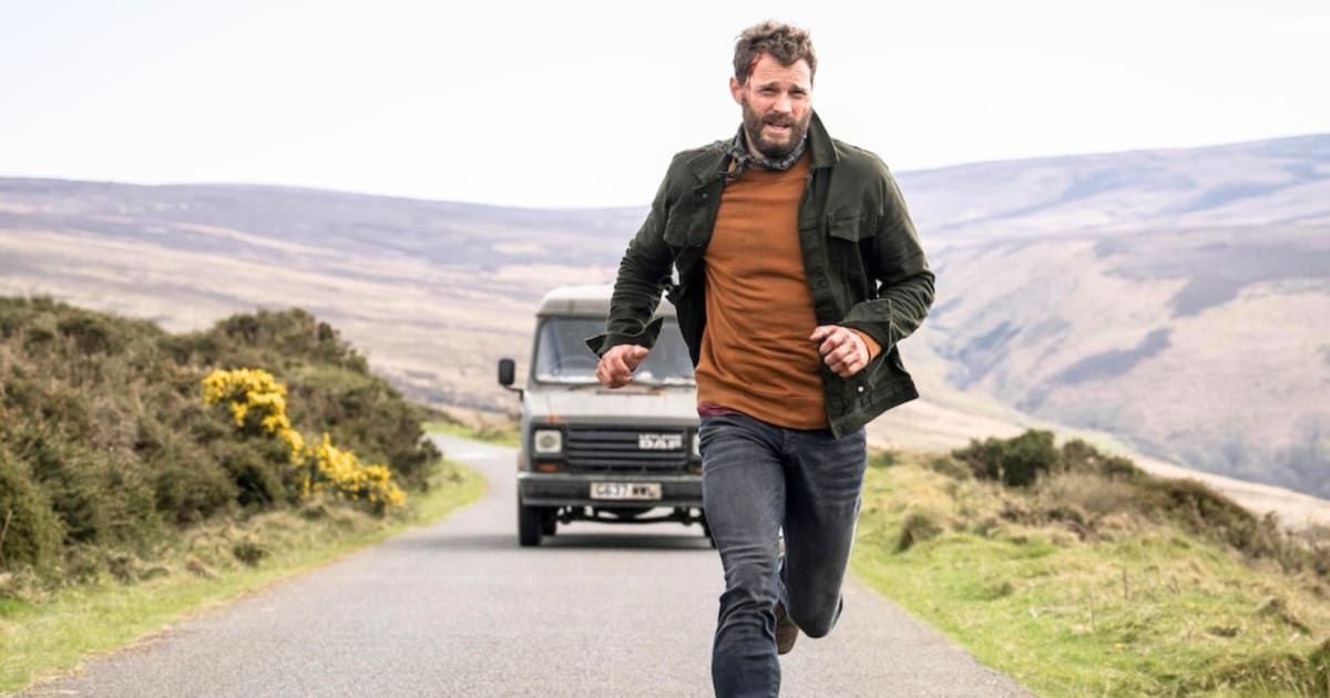 Jamie Dornan as Elliot Stanley in a still from 'The Tourist' Season 2 (@Netflix)