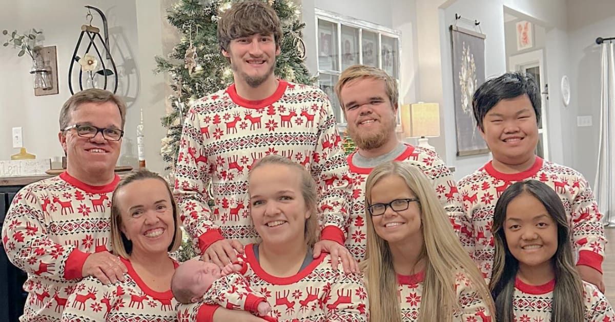 Who stars in '7 Little Johnstons' Season 14? The little big family offers glimpses into their life living with dwarfism