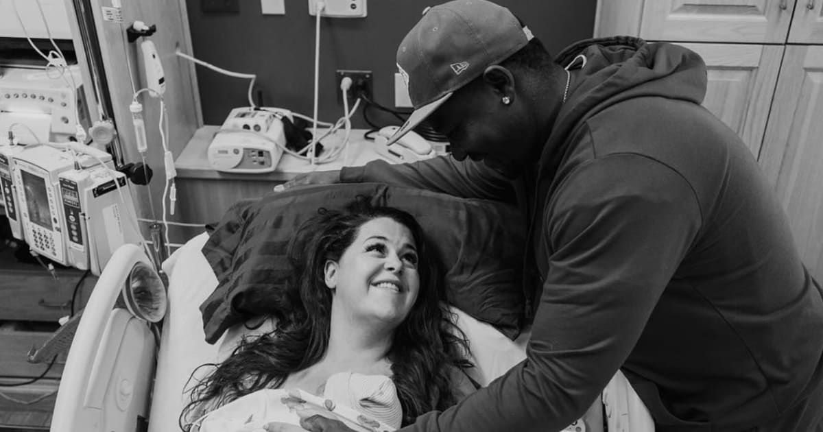 Internet mocks '90 Day Fiancé' couple Emily Bieberly and Kobe Blaise welcoming 3rd child, jokes about needing 'own place'