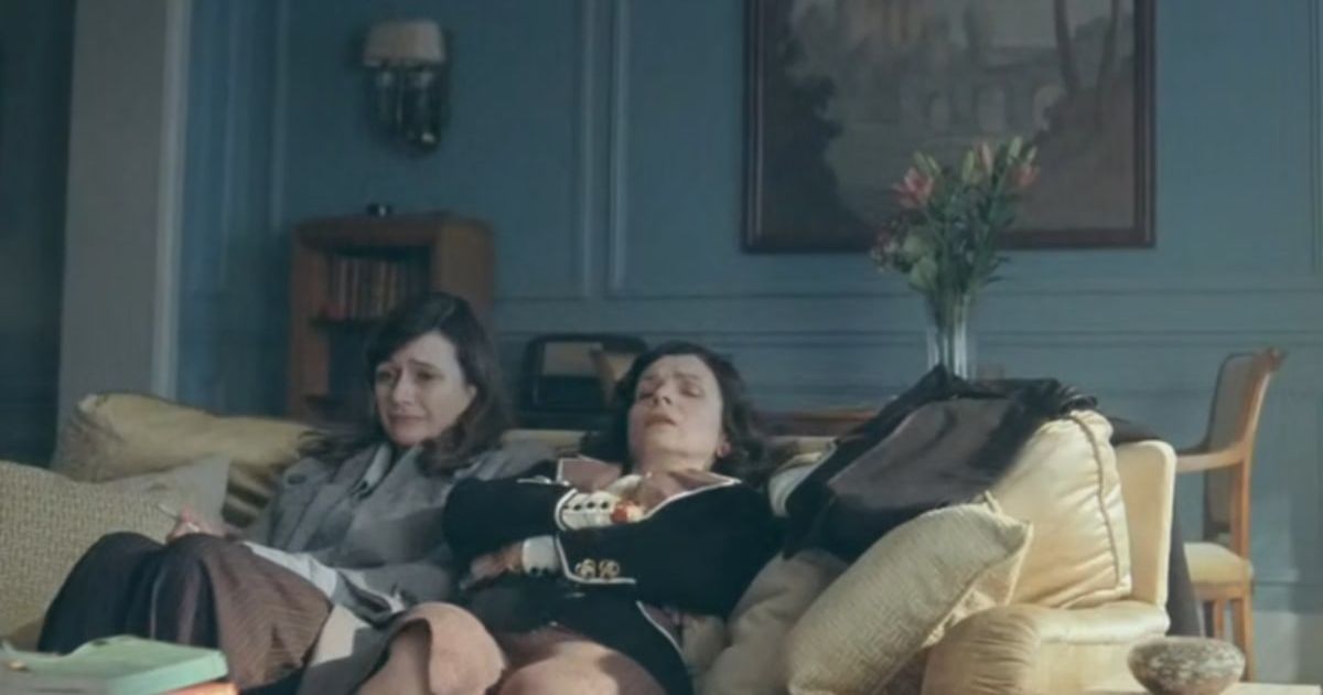 Juliette Binoche as Coco Chanel and Emily Mortimer as Elsa Lombardi in a still from 'The New Look' (@Apple TV+)