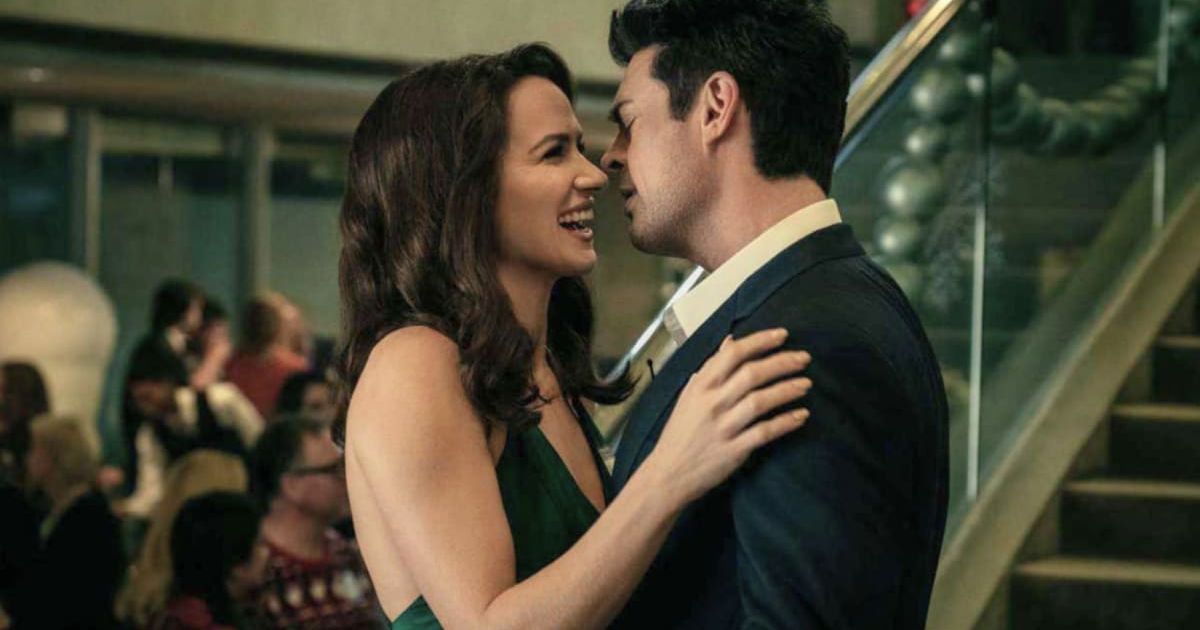 Karl Urban and Shantel VanSanten take on the roles of Billy Butcher and his wife, Becca, in 'The Boys' (@primevideo)