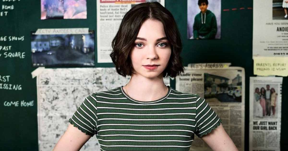 Emma Myers plays the lead character in teen mystery drama show 'A Good Girl's Guide to Murder' (@netflix)