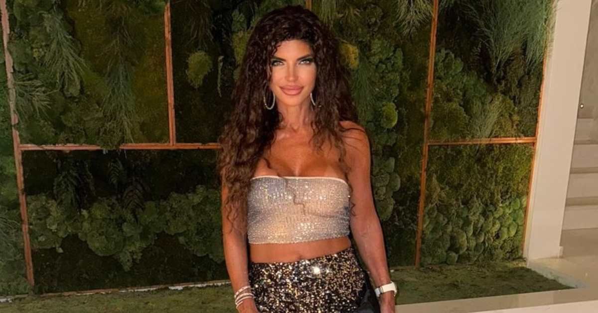 The plot thickens! RHONJ's Teresa Giudice bashed for sharing cryptic pregnancy post with clickbait link
