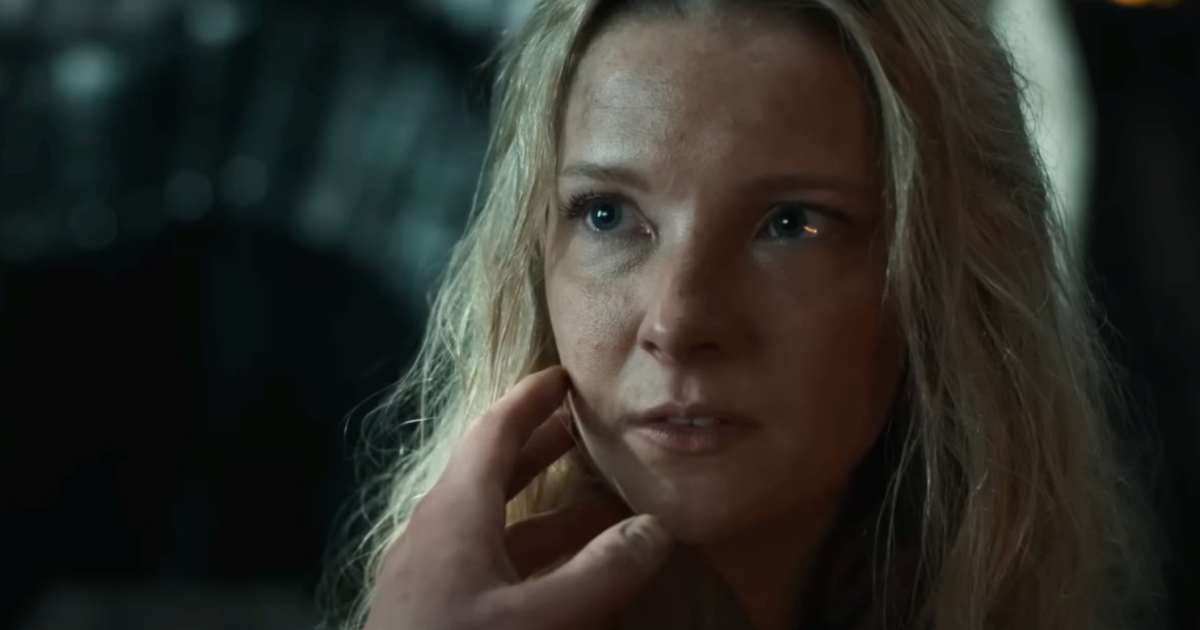 ‘The Rings of Power' Season 2's most 'unsettling' and controversial kiss leaves 'LOTR' fans squirming