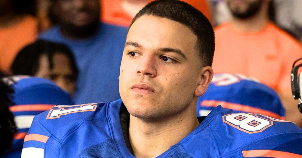 'American Sports Story' drills down on Aaron Hernandez's sexuality, but is Chris based on a real person?  