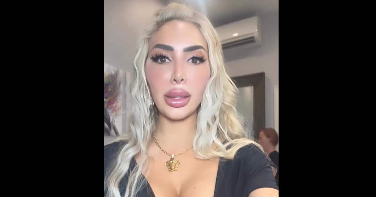 'They're perfect': Farrah Abraham defends 'injectionist' after backlash over her cosmetic procedure