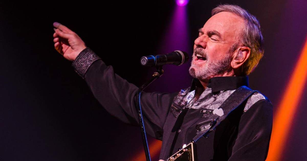Neil Diamond is an American singer-songwriter known for his deep, resonant voice and hits like 'Sweet Caroline' and 'Song Sung Blue' (X/@NeilDiamond)
