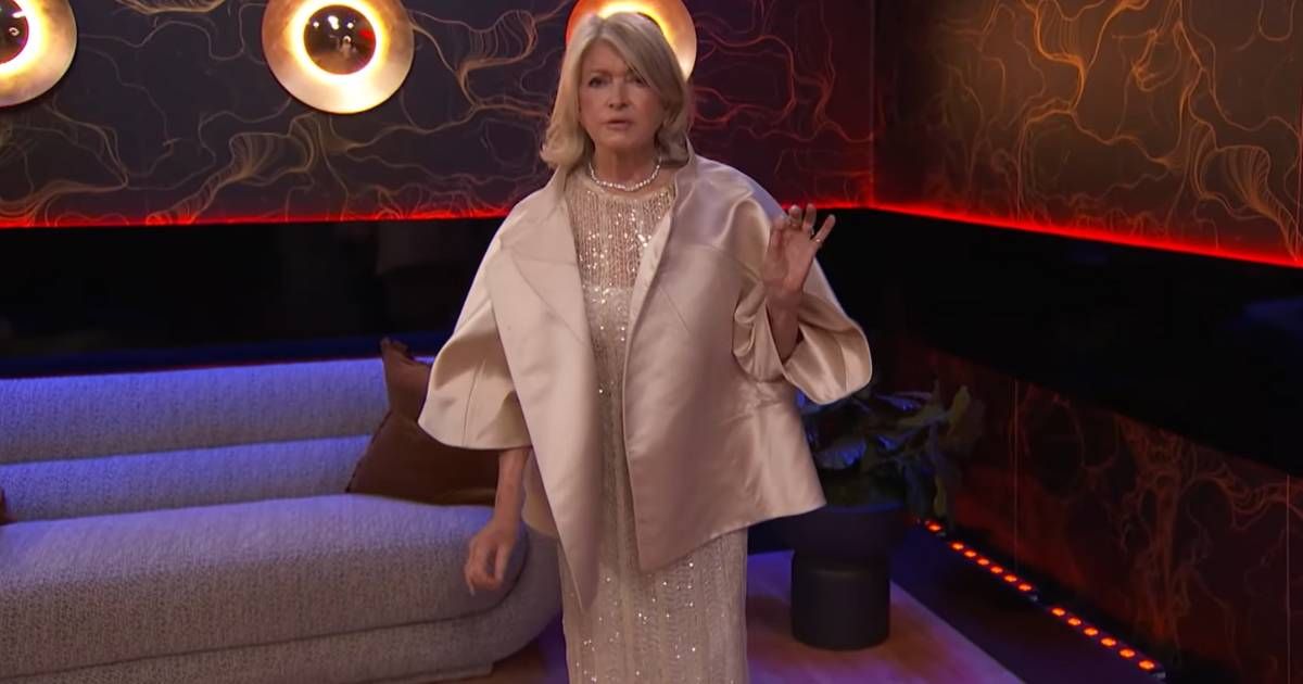 'The Voice' under fire for featuring Martha Stewart amid controversial past