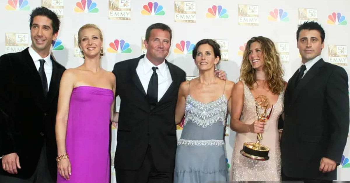'Friends' cast rejected one very 'incestuous' storyline — and we are so glad they did