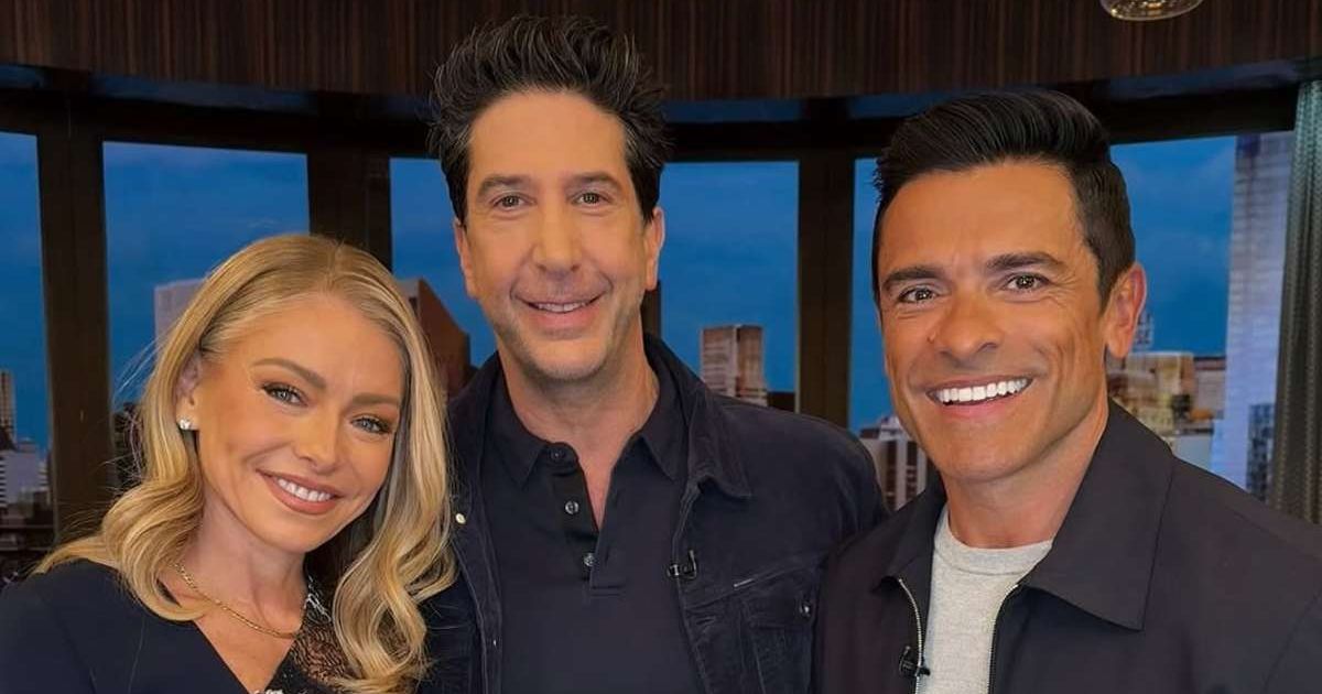 Kelly Ripa couldn't ignore the ‘sexual chemistry’ between 'Friends' star David Schwimmer and Mark Consuelos