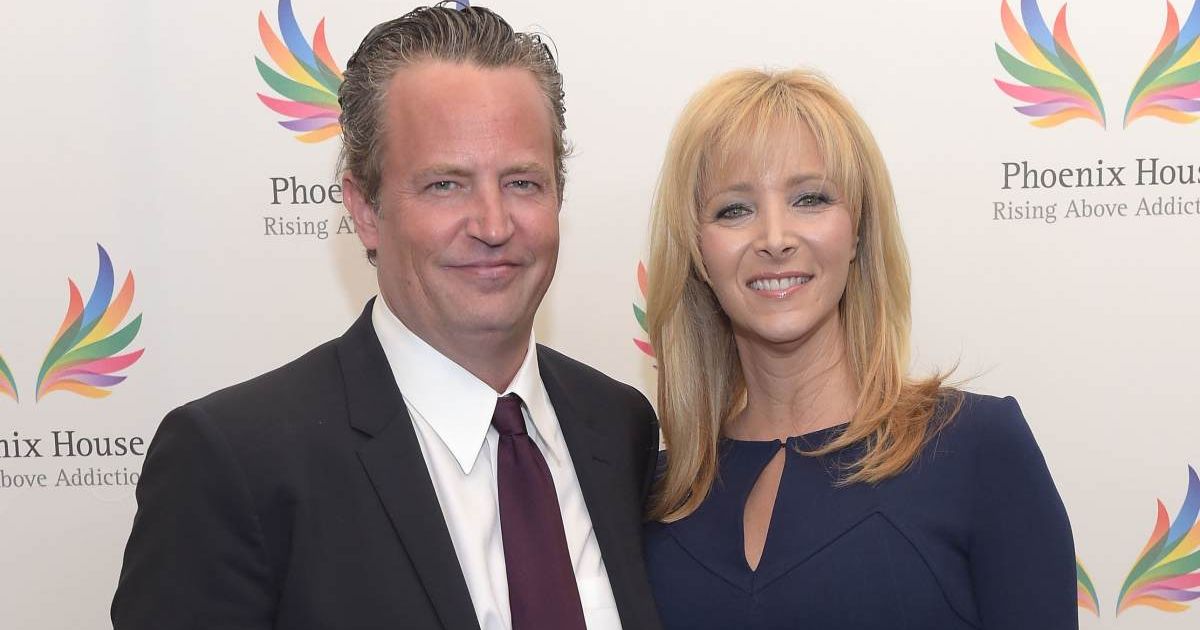 Lisa Kudrow finds a hidden note from Matthew Perry in ‘Friends’ prop he gifted her 20 years ago